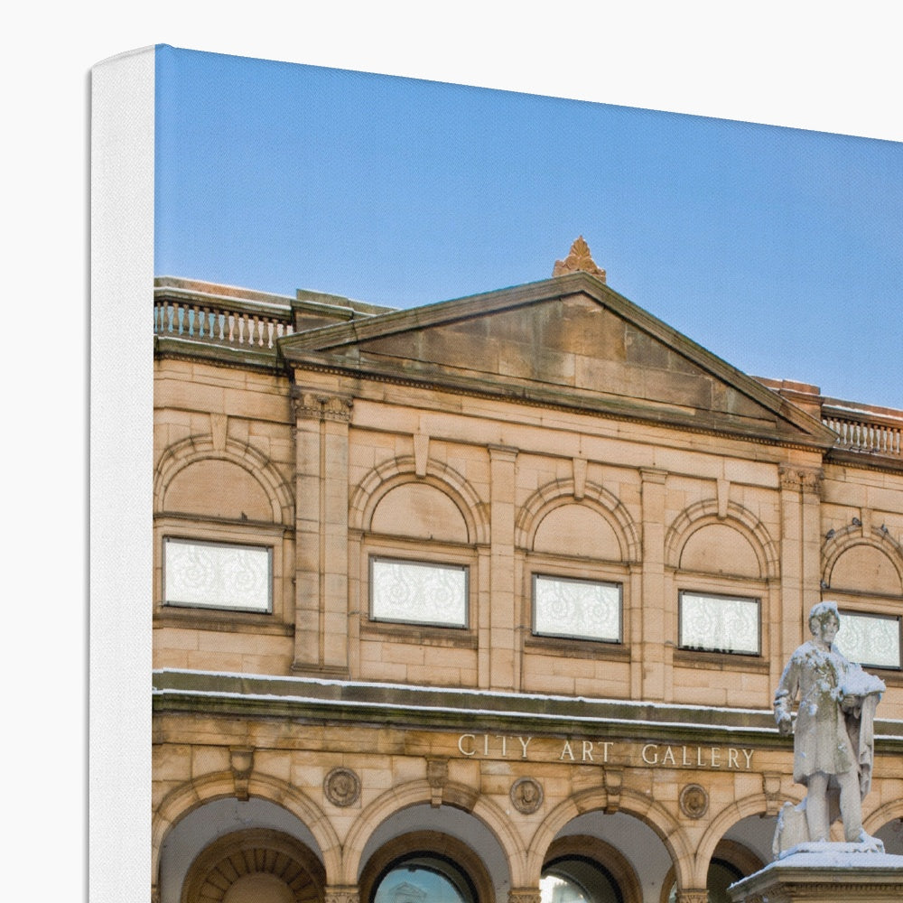 York Art Gallery with William Etty statue in front in the snow. York, North Yorkshire, UK Canvas