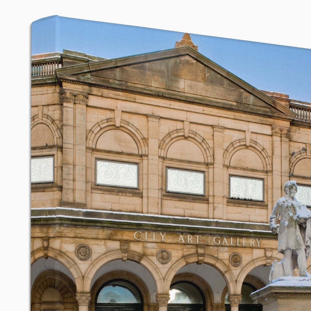 York Art Gallery with William Etty statue in front in the snow. York, North Yorkshire, UK Canvas