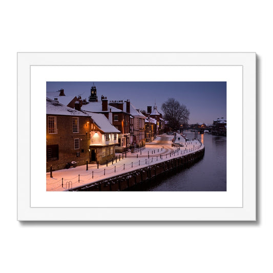 The Kings Arms pub and River Ouse in the snow at dusk, York, UK. Framed & Mounted Print
