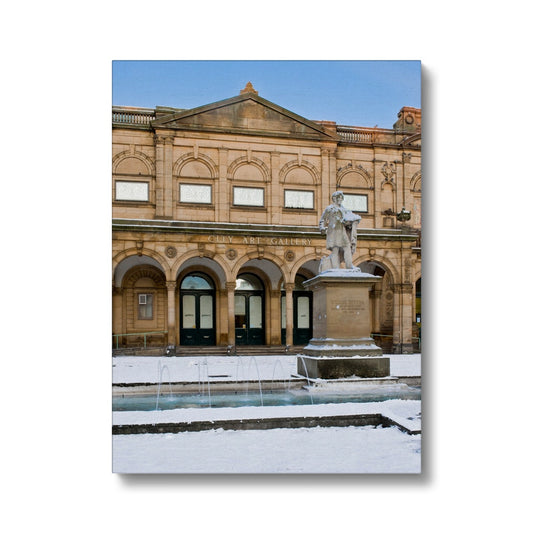 York Art Gallery with William Etty statue in front in the snow. York, North Yorkshire, UK Canvas