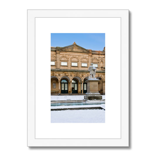 York Art Gallery with William Etty statue in front in the snow. York, North Yorkshire, UK Framed & Mounted Print